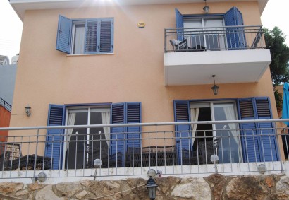 Ref 1024: 3 B/R Townhouse In Tala, Paphos