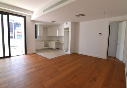 Ref 4914: 2 B/R Apartment In Papas, Limassol