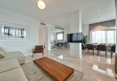 Ref 7393: 3 B/R Apartment In Papas, Limassol