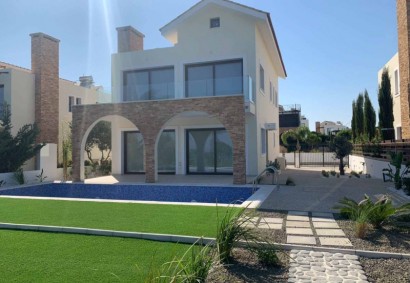 Detached Villa For Sale  in  Agia Thekla